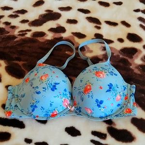 Brand New VS bra